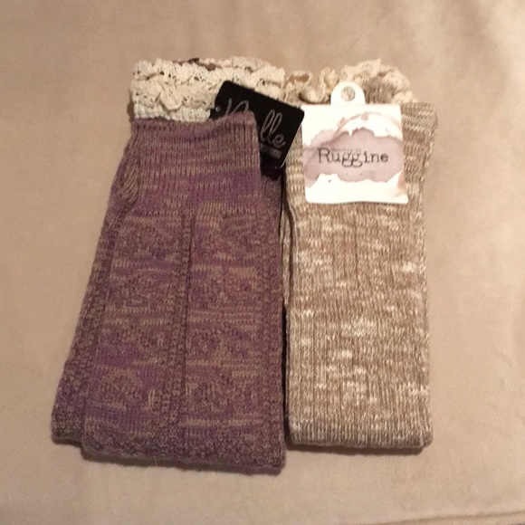 A SET OF HIGH TOP BOOT SOCKS - Picture 2 of 3